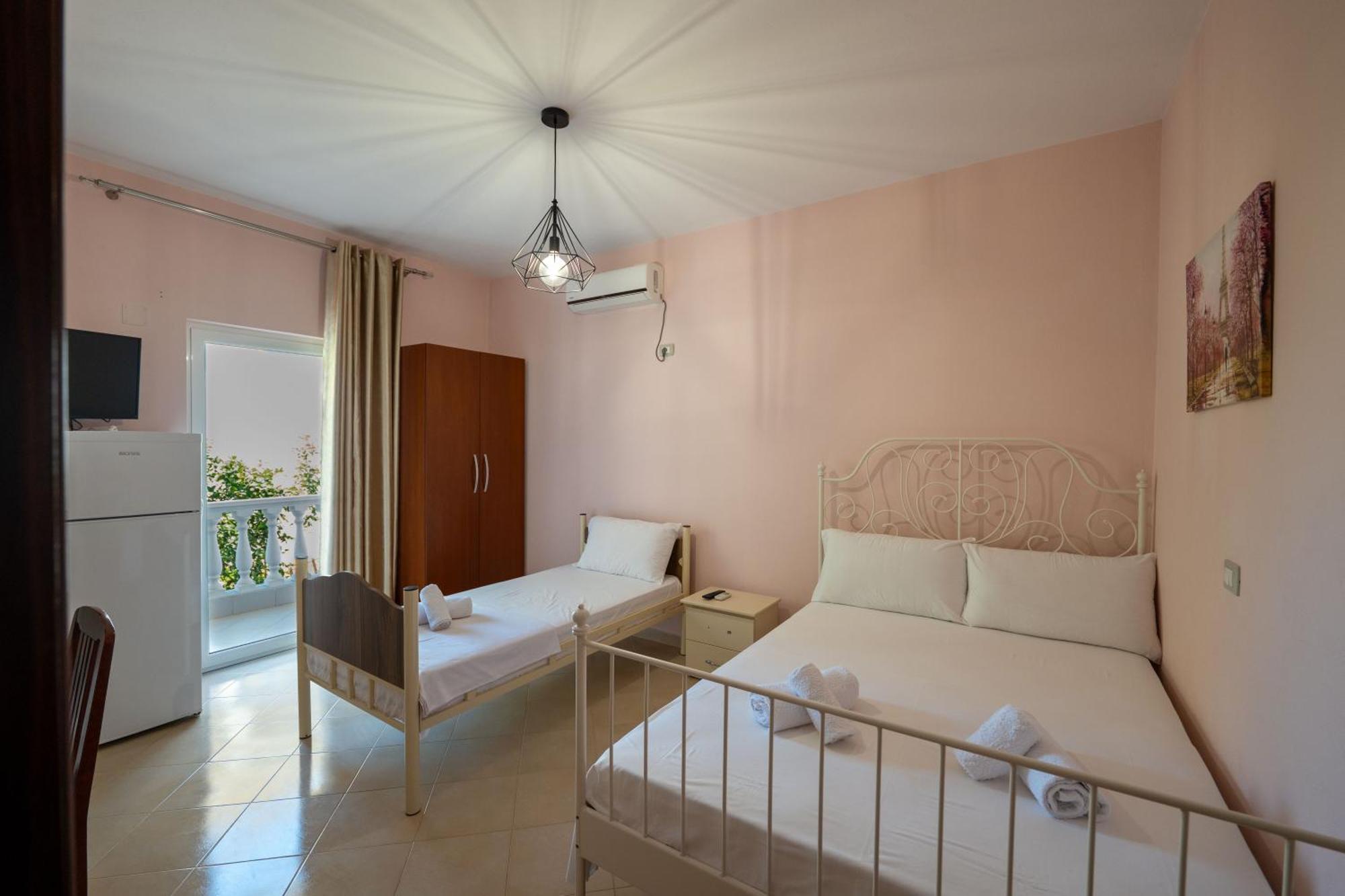 Villa Sunny Ksamil Exterior photo